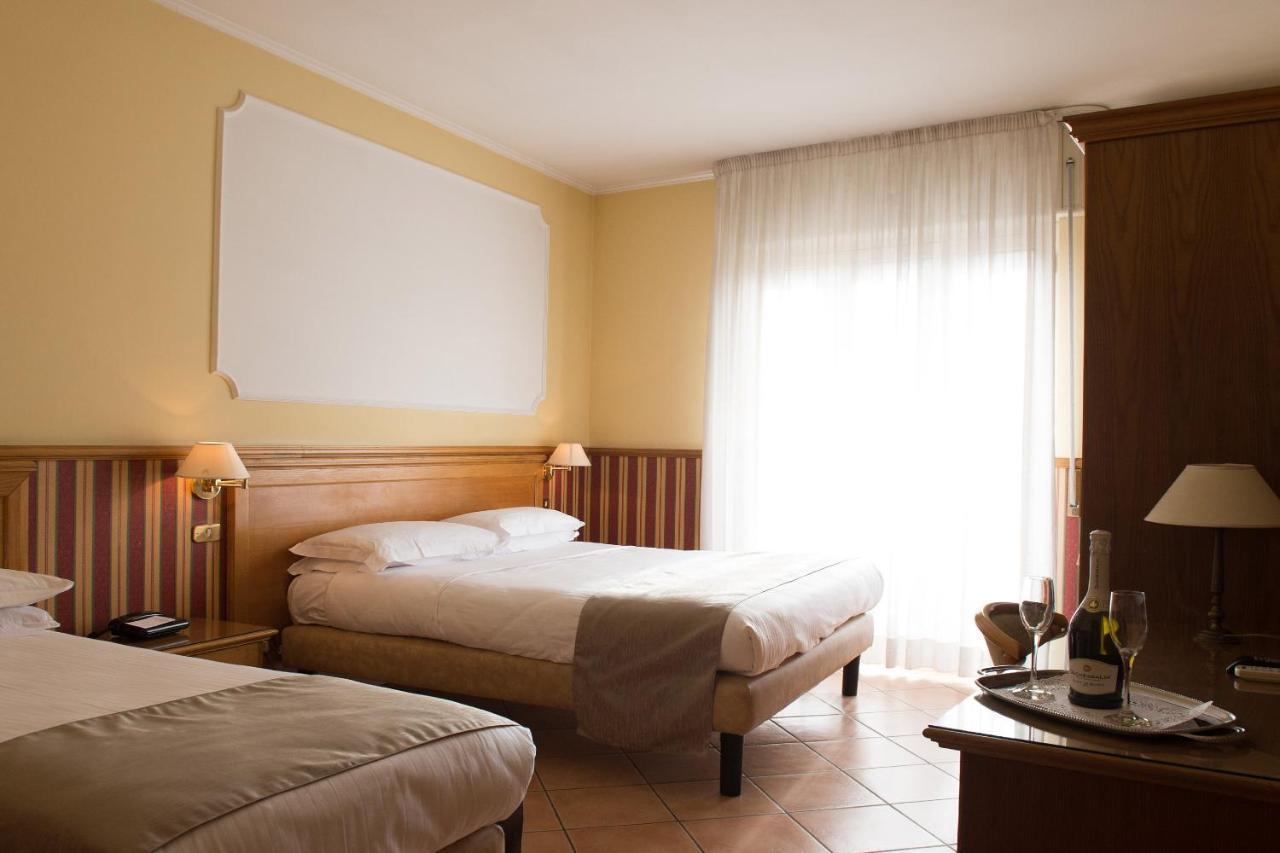 Hotel Leopardi Napoli Dış mekan fotoğraf
