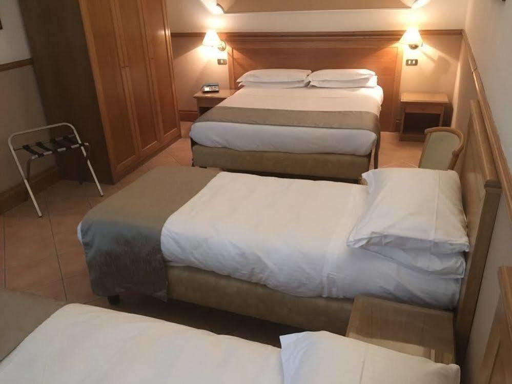 Hotel Leopardi Napoli Dış mekan fotoğraf